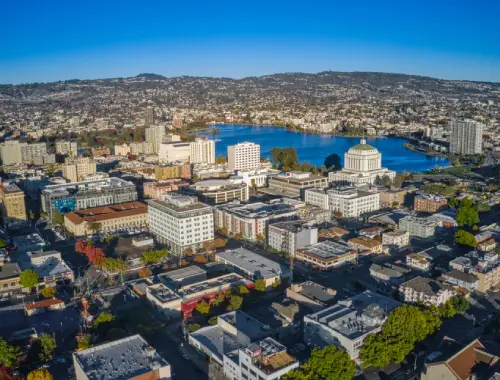 Private black SUV chauffeur service in Oakland